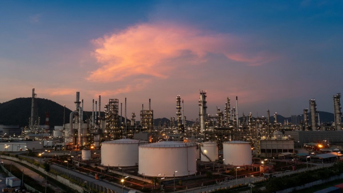 Boa parte da produção mundial de petróleo está no Oriente Médio. Foto: Shutterstock