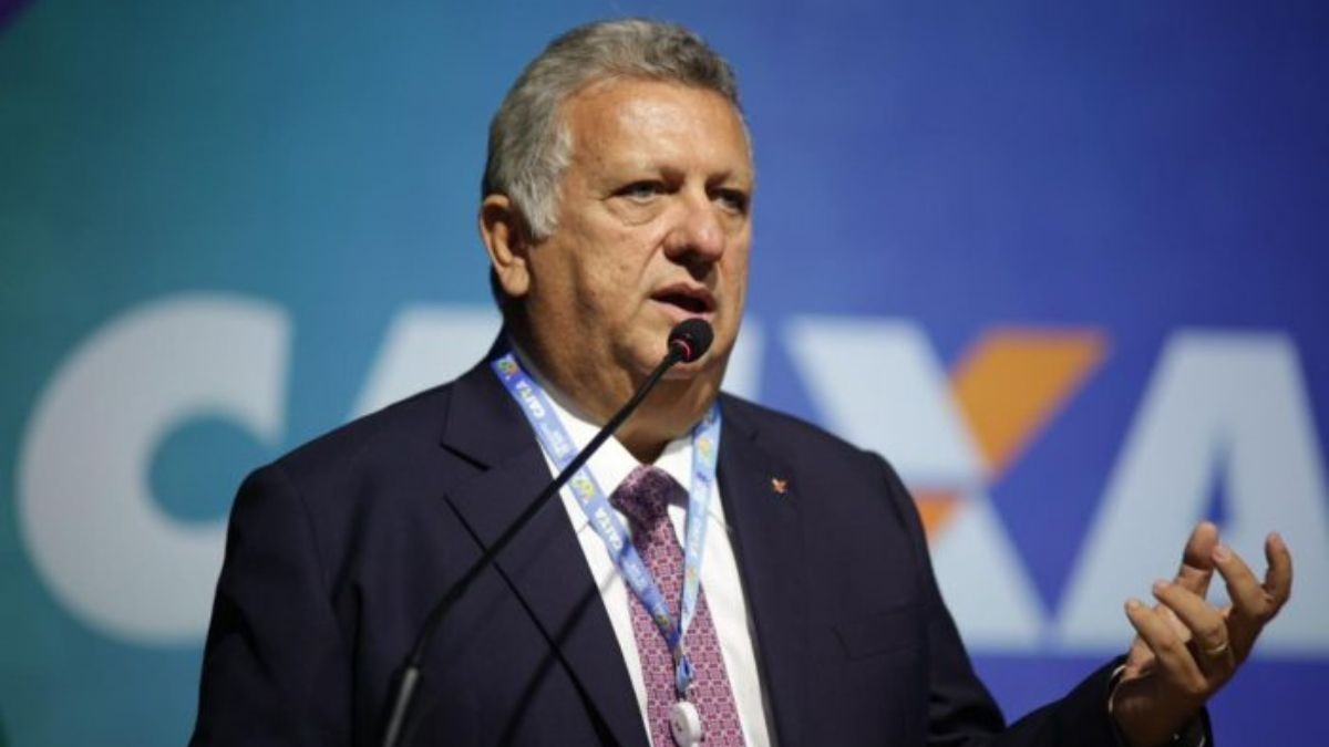 O novo presidente da Caixa, Carlos Vieira, foi nomeado após negociação com o Centrão (Shutterstock)