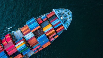 Navio cargueiro (Shutterstock)
