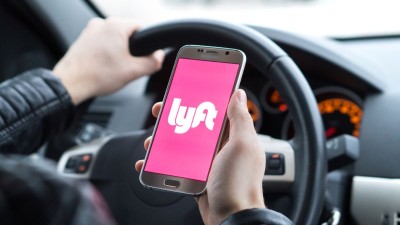 Lyft (Shutterstock)