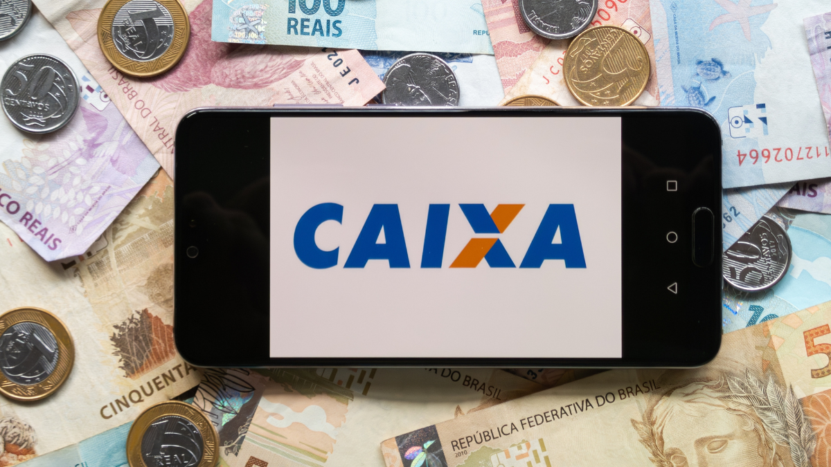 Caixa Econômica Federal - Shutterstock