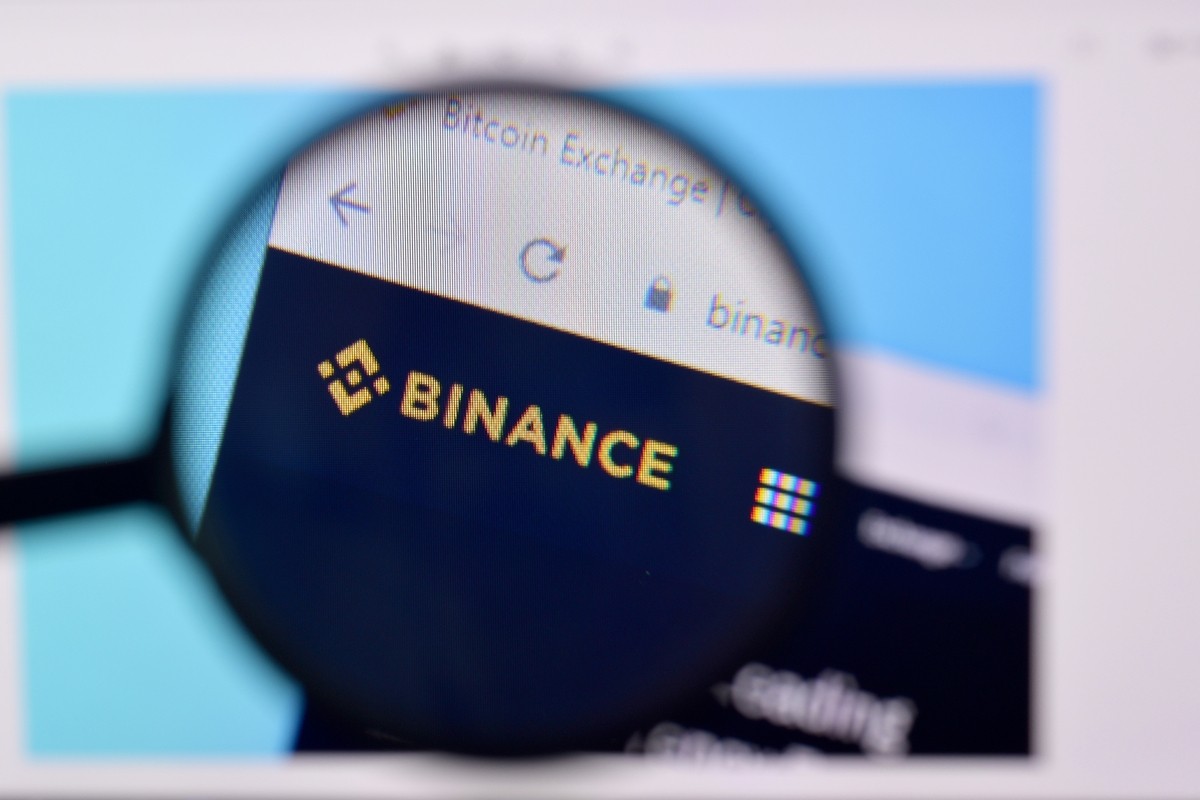 Binance é uma das principais bolsas de criptomoedas do mundo. Foto: Shutterstock