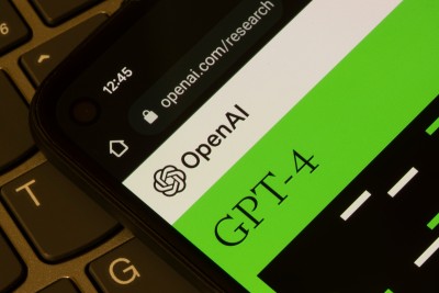 OpenAI é a criadora do ChatGPT, um chatbot de inteligência artificial. Foto: Shutterstock