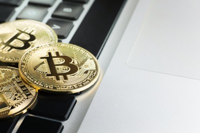 Bitcoin é a criptomoeda mais valiosa do mercado. Foto: Shutterstock