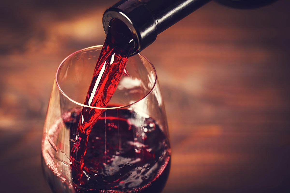 Vinho é fruto da fermentação natural da uva. Foto: Shutterstock