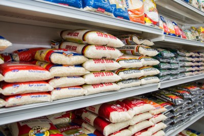 Brasileiros devem comer 11 toneladas de arroz em 2024. Foto: Shutterstock