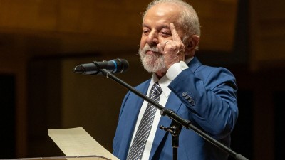 Esta já é segunda vez neste mês que Lula defende a super-taxação (Shutterstock)