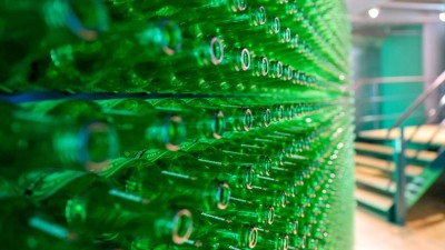 Companhias querem acelerar reciclagem de vidro (Shutterstock)