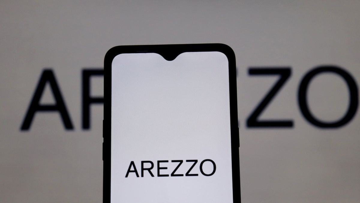 A partir de 1º de agosto as ações da Arezzo&Co serão negociadas sob o ticker ‘AZZA3’. (Shutterstock)