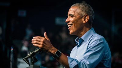 O único telefonema divulgado entre Obama e Harris ocorreu no domingo passado (21) (Shutterstock)