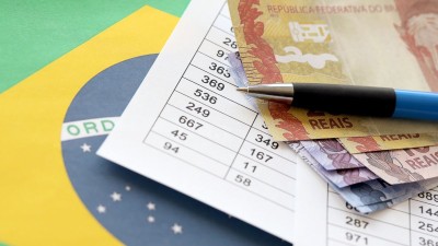 Em 2026 o salário mínimo deve ser R$ 1.687 (Shutterstock)