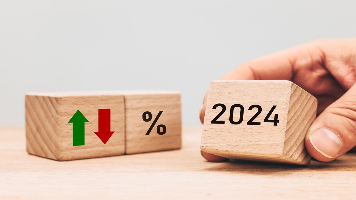 Enquanto taxas caem, preços sobem na marcação a mercado. (Fonte: Shutterstock)