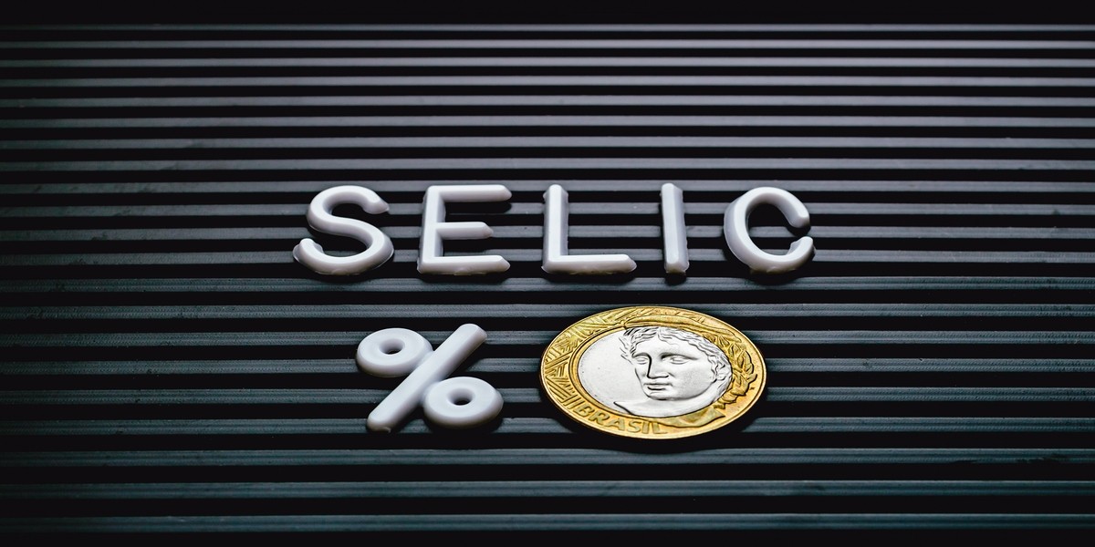 Mercado sobe aposta de Selic ficar em 10,50% em setembro. (Fonte: Shutterstock)