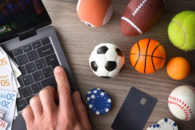 Apostas esportivas são feitas pela internet (Imagem: Shutterstock)