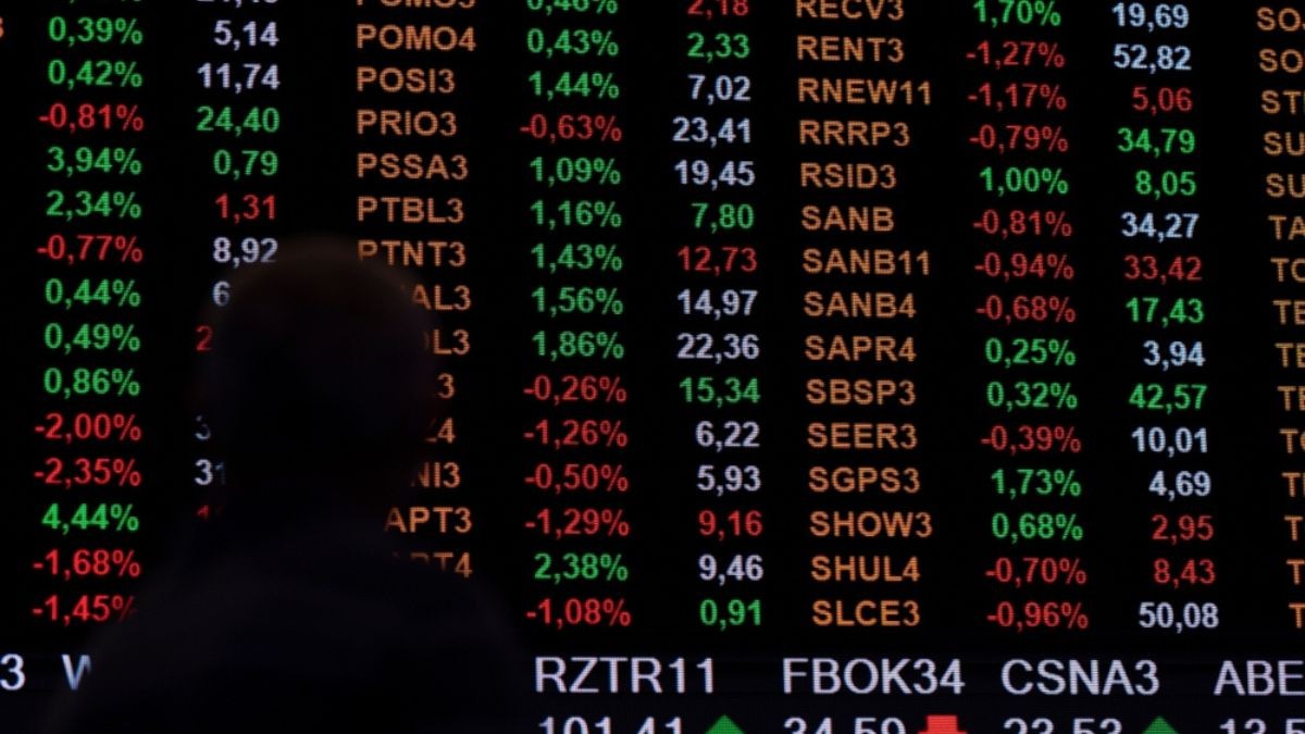 Em assembleia, 27,78% dos cotistas do BCFF11 aprovaram a venda das cotas para o BTHF11 (Imagem: Shutterstock)