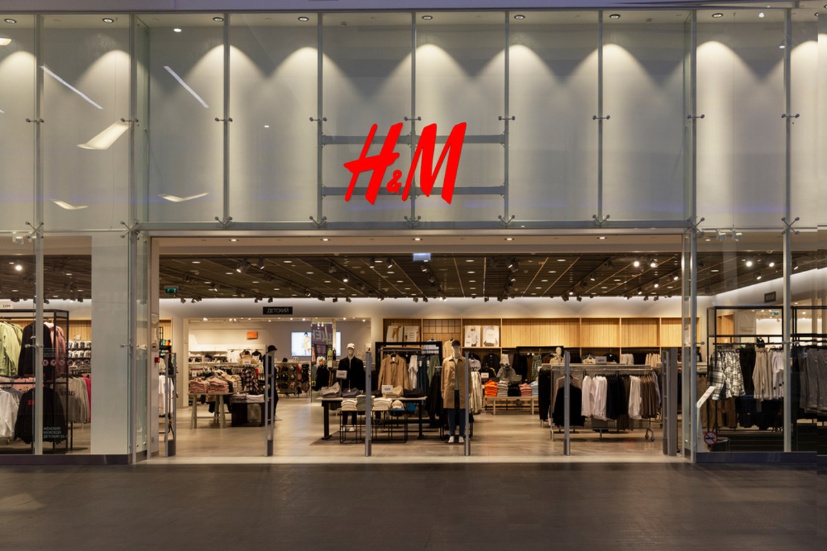 H&M é uma marca sueca de roupas (Imagem: Shutterstock)