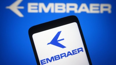 Venda ocorre em meio a recorde das ações da Embraer (Imagem: Shutterstock)