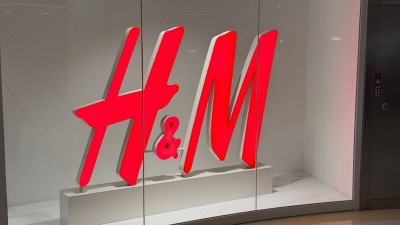 Atualmente, a H&M possui mais de 4,4 mil lojas em 78 mercados ao redor do mundo (Imagem: Shutterstock)