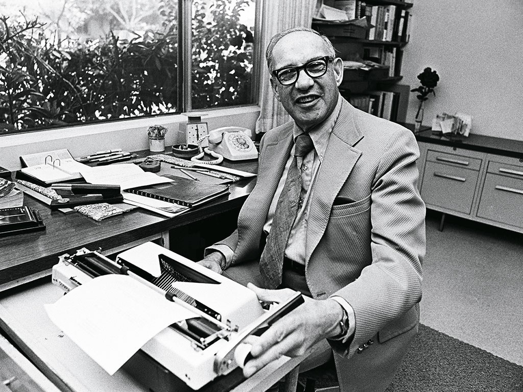 Peter Drucker, o pai da administração moderna. - Foto: Reprodução.