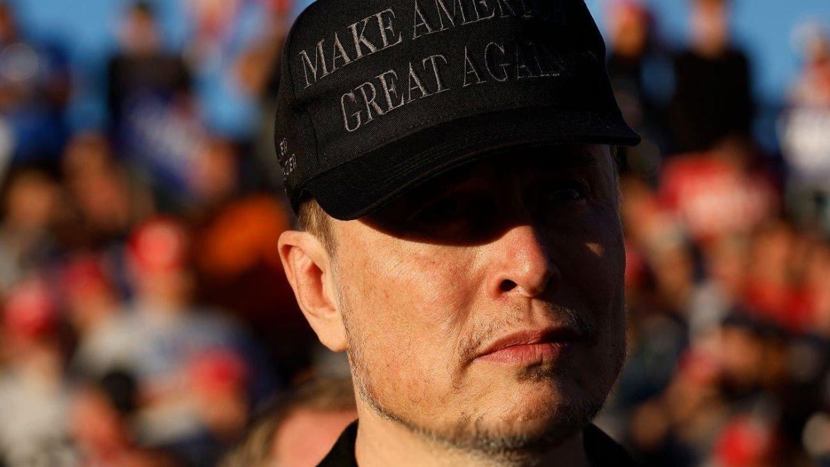 Musk usa boné com lema de Trump: Make America great again (Imagem: Twitter/Reprodução)