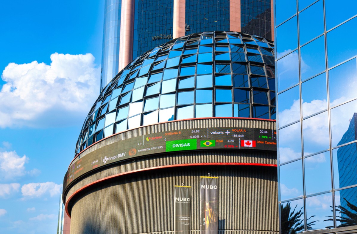 Imagem da cotação do Ibovespa na bolsa do México (Imagem: Shutterstock)