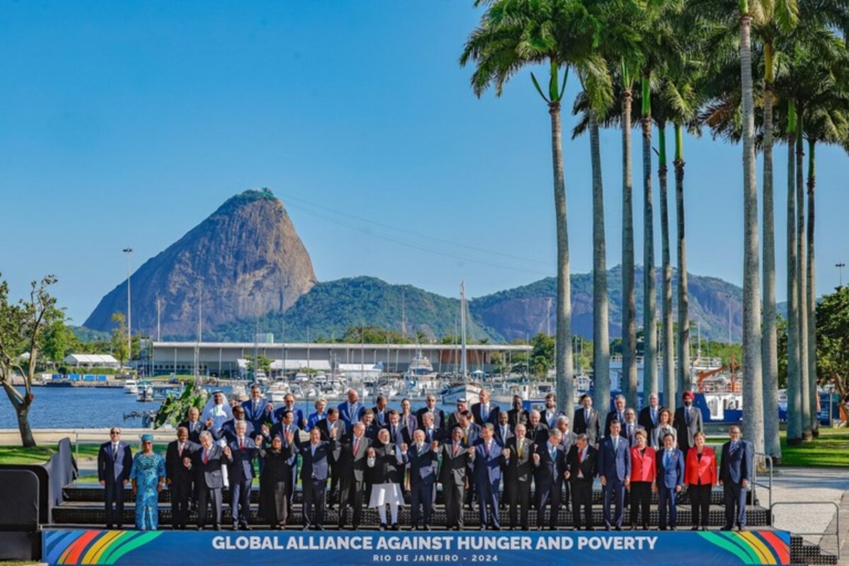 Presidentes e primeiros-ministros pousam para foto no Rio de Janeiro (Imagem: Shutterstock)