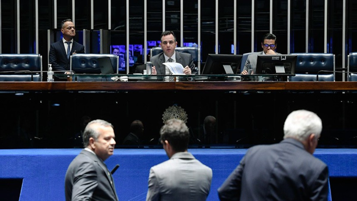 Senado tenta resolver o impasse sobre o pagamento das emendas individuais impositivas (Imagem: Jefferson Rudy/Agência Senado)