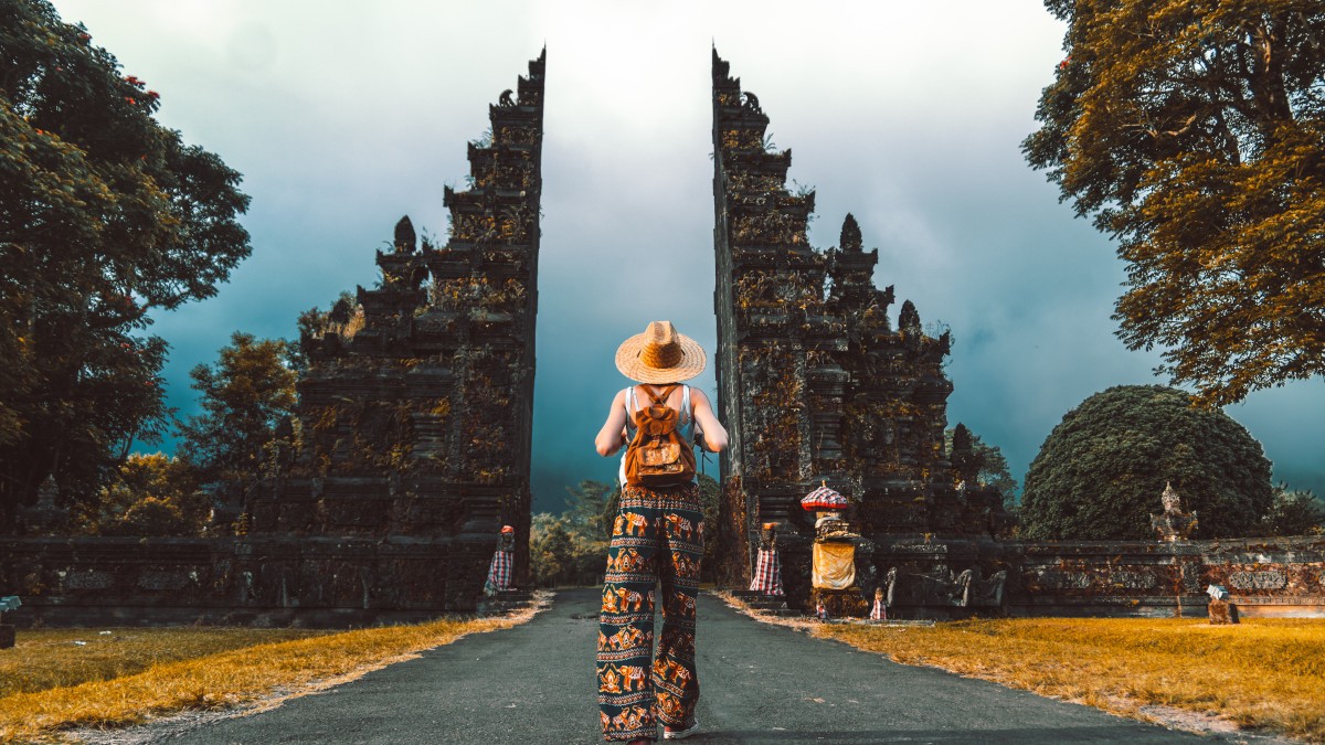 Bali é um dos principais destinos turísticos da Indonésia e também atrai muitos brasileiros (Imagem: Shutterstock) Bali é um dos principais destinos turísticos da Indonésia e também atrai muitos brasileiros (Imagem: Shutterstock)