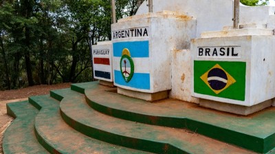 Brasil e Argentina tem uma grande zona de fronteira (Imagem: Shutterstock)