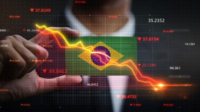 Ibovespa fecha em ligeira queda no primeiro pregão de fevereiro; entenda a situação (Imagem: Shutterstock)