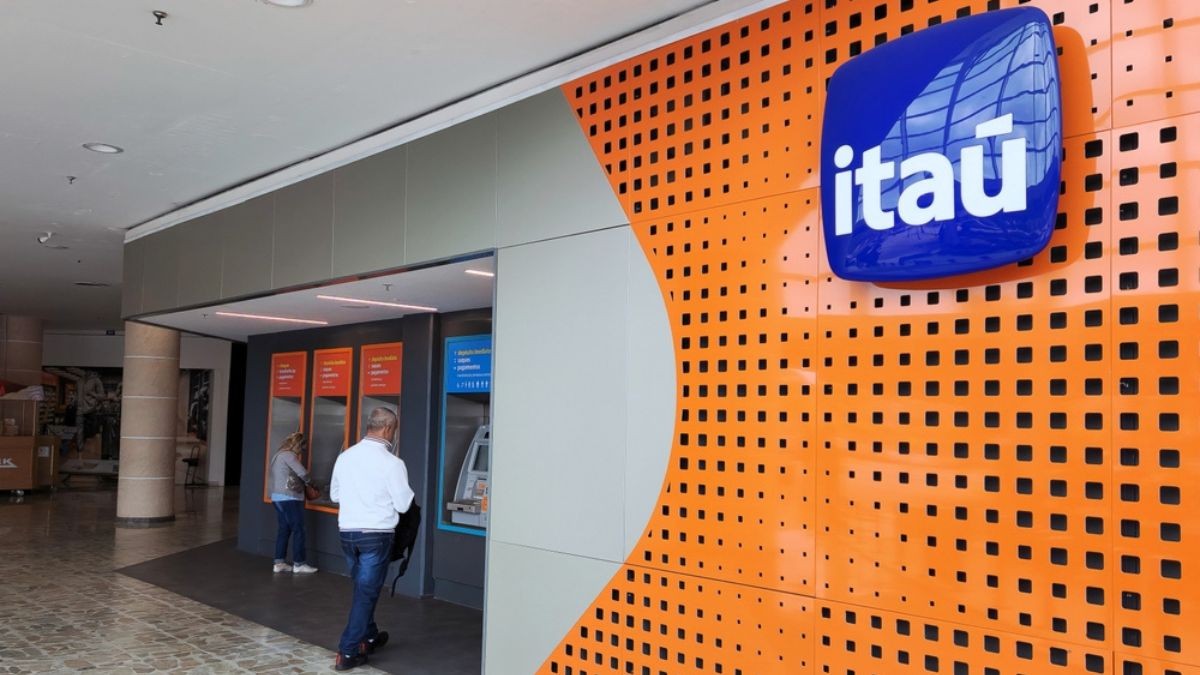 Ainda assim, Itaú teve lucro recorde em 2024 (Imagem: Shutterstock)