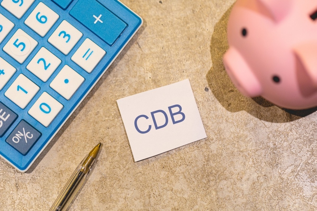 CDB é uma opção de investimentos oferecido por bancos (Imagem: Shutterstock)