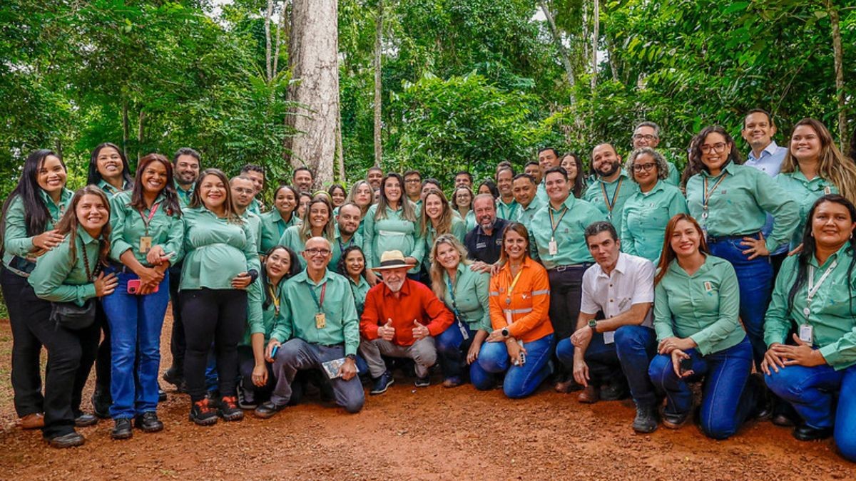 Lula em visita à mina da Vale em Carajás, no Pará (Imagem: Shutterstock)