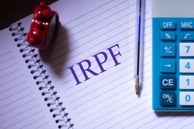 Declaração do IRPF vai até 30 de maio (Imagem: Shutterstock)