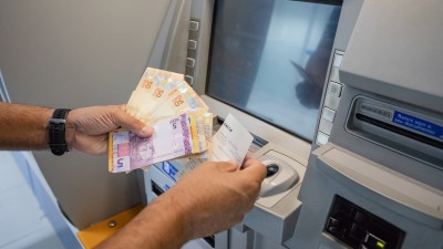 A remuneração dos CDBs a 105% do CDI já chega a 12,80% nos próximos 12 meses (Imagem: Shutterstock)