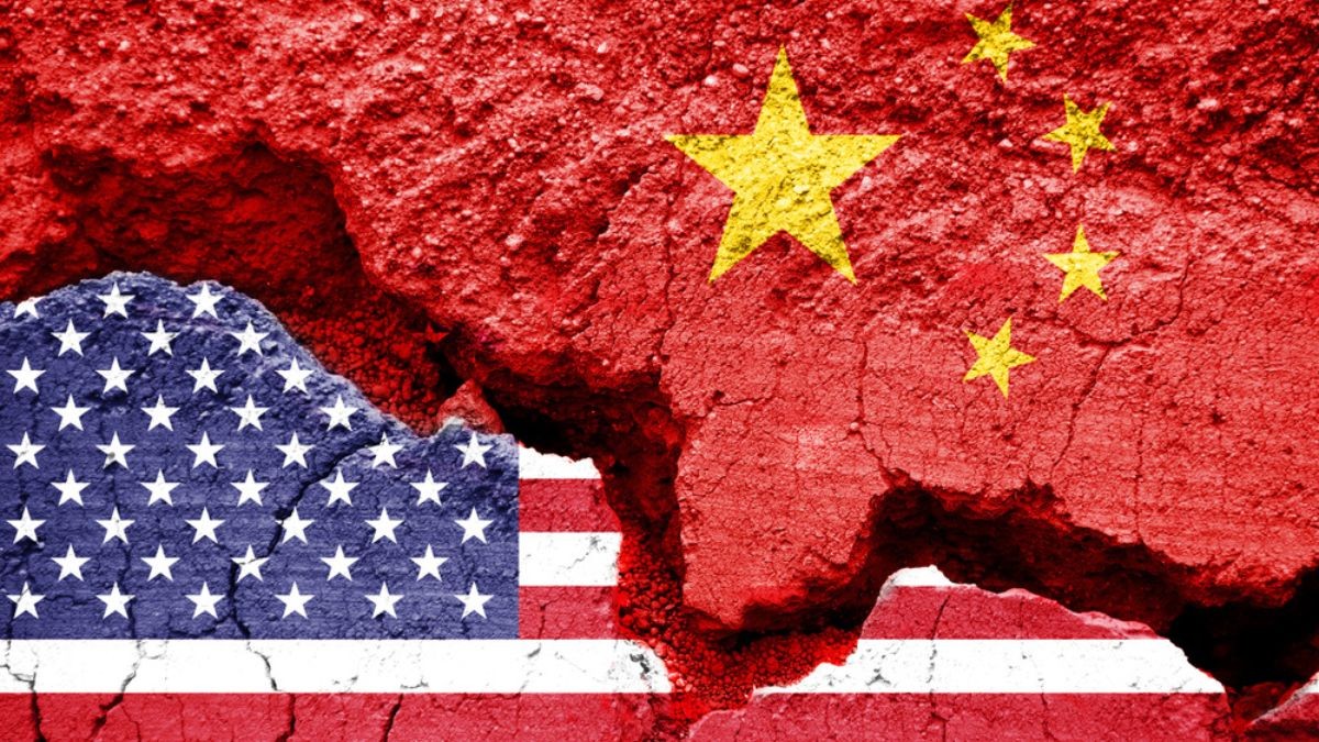EUA impôs tarifas de até 245% sobre os produtos chineses (Imagem: Shutterstock) EUA impôs tarifas de até 245% sobre os produtos chineses (Imagem: Shutterstock)
