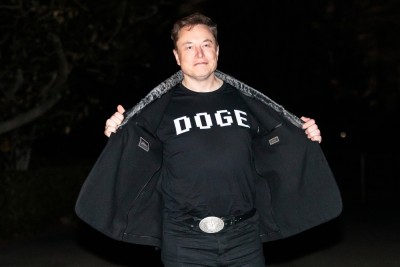 Musk foi convidado por Trump para conduzir corte nos gastos públicos (Imagem: Shutterstock) Musk foi convidado por Trump para conduzir corte nos gastos públicos (Imagem: Shutterstock)