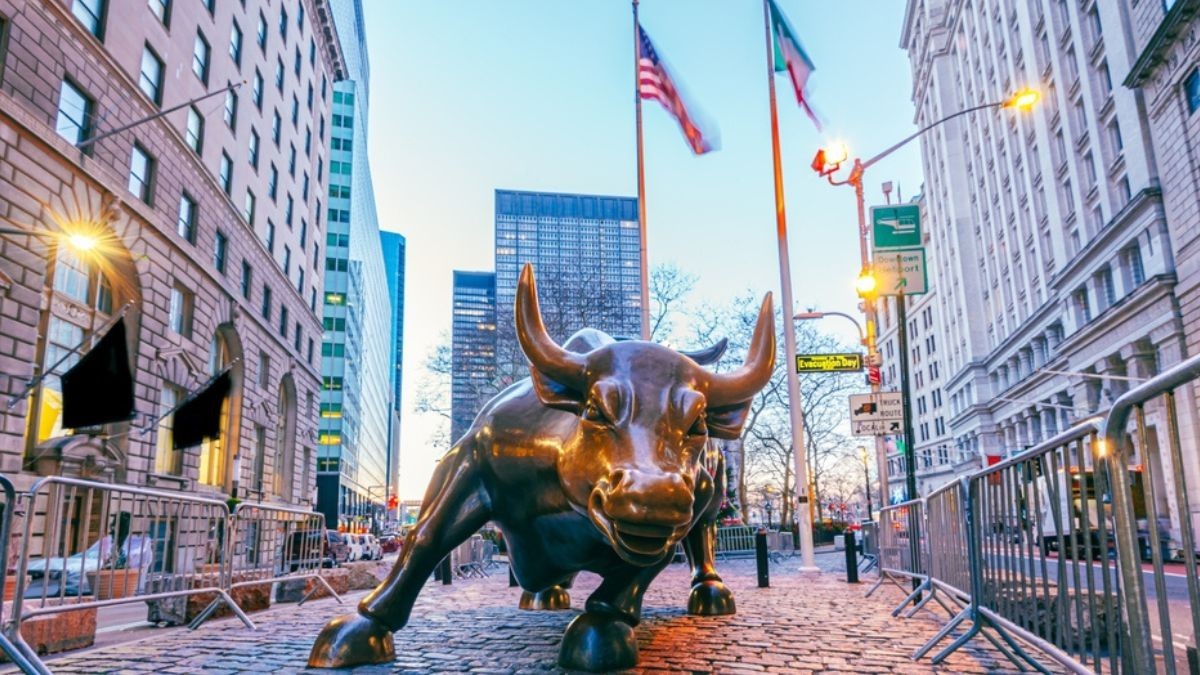 As principais criptomoedas do mercado operavam em sentido oposto (Imagem: Shutterstock) As principais criptomoedas do mercado operavam em sentido oposto (Imagem: Shutterstock)