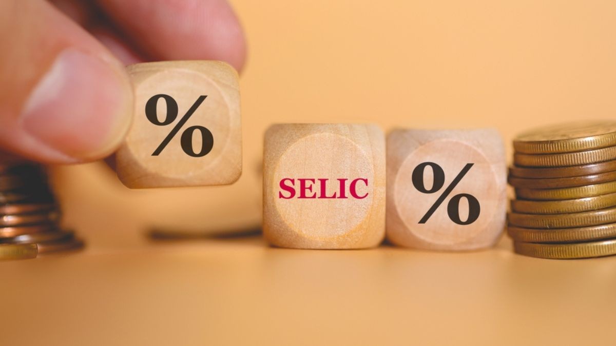 Com o novo aumento, a taxa Selic atingiu o maior nível desde julho de 2006 (Imagem: Shutterstock) Com o novo aumento, a taxa Selic atingiu o maior nível desde julho de 2006 (Imagem: Shutterstock)
