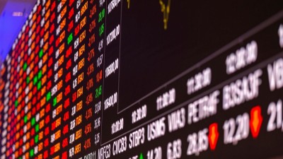 No câmbio, o dólar comercial caiu 0,11%, cotado a R$ 5,655 (Imagem: Shutterstock)