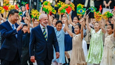 Os presidentes Xi Jinping e Lula assinaram acordos comerciais nesta 3ª feira (Imagem: Ricardo Stuckert/Presidência)