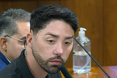Convidado está acompanhado de seu advogado (Imagem: TV Senado)