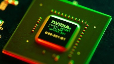 Nvidia vai vender chips para fábricas de IA na Arábia Saudita (Imagem: Shutterstock)