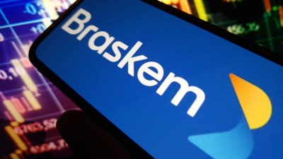 A compra das ações da Braskem por Nelson Tanure das mãos da antiga Odebrecht ainda depende de aprovações (Imagem: Shutterstock) A compra das ações da Braskem por Nelson Tanure das mãos da antiga Odebrecht ainda depende de aprovações (Imagem: Shutterstock)