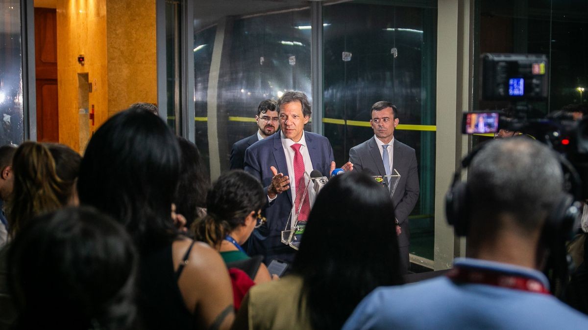 Haddad discutiu propostas com Lula nesta 3ª feira (Imagem: Fazenda/Divulgação) Haddad discutiu propostas com Lula nesta 3ª feira (Imagem: Fazenda/Divulgação)