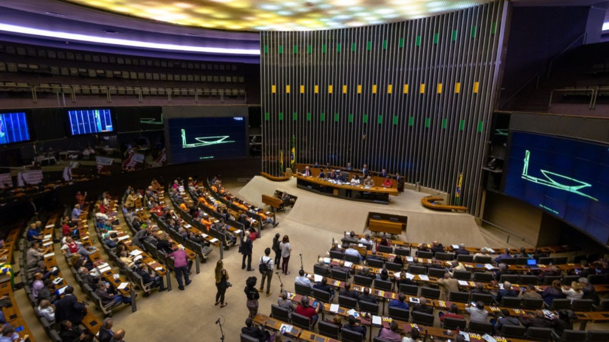 Congresso Nacional terá 120 dias para analisar a MP, após a publicação (Imagem: Shutterstock) Congresso Nacional terá 120 dias para analisar a MP, após a publicação (Imagem: Shutterstock)