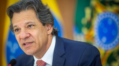 Haddad falou sobre dividendos extraordinários de estatais nesta 5ª (Imagem: Shutterstock)