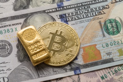 Moedas estrangeiras como dólar e euro também são usadas como ativos de reserva (Imagem: Shutterstock)
