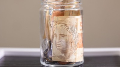 A partir do dia 24 de junho, as ações passam a ser negociadas ex-direitos (Imagem: Shutterstock)