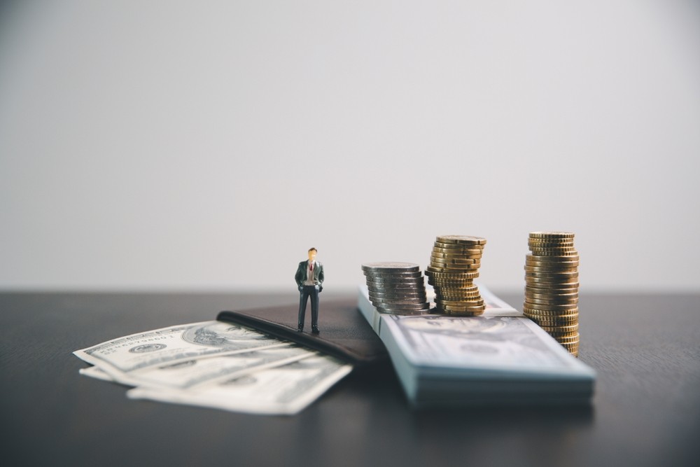 Investidores brasileiros têm dezenas de produtos financeiros disponíveis para aplicações (Imagem: Shutterstock) Investidores brasileiros têm dezenas de produtos financeiros disponíveis para aplicações (Imagem: Shutterstock)